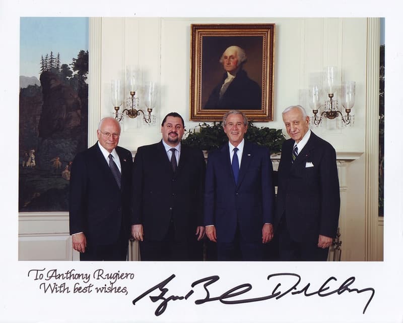 Anthony-meet-President-George-Bush (1)