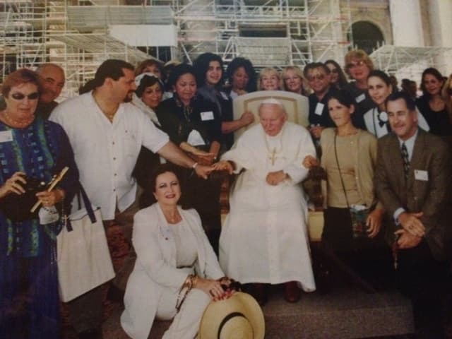 pope-John-Paul-and-the-Patrons (1)